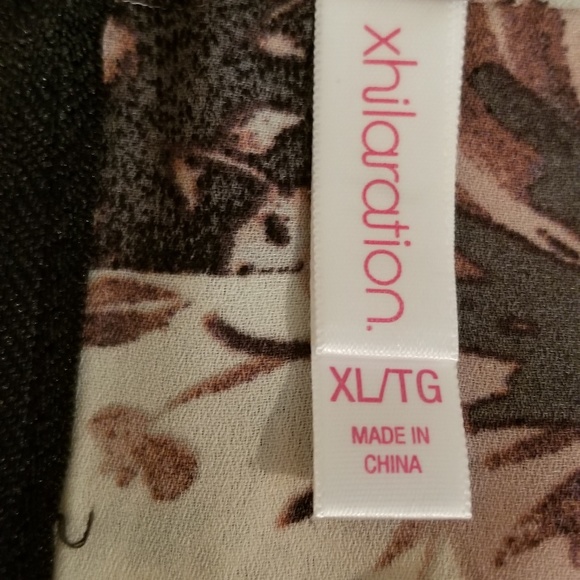 Nice blouse - Picture 7 of 8